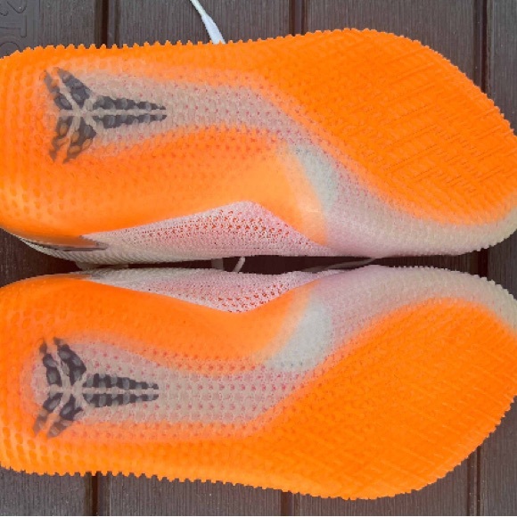 Kobe size 8. - Picture 5 of 7